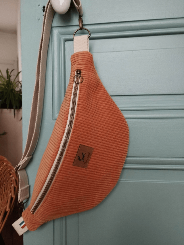 Sac banane en velours côtelé - Rouille