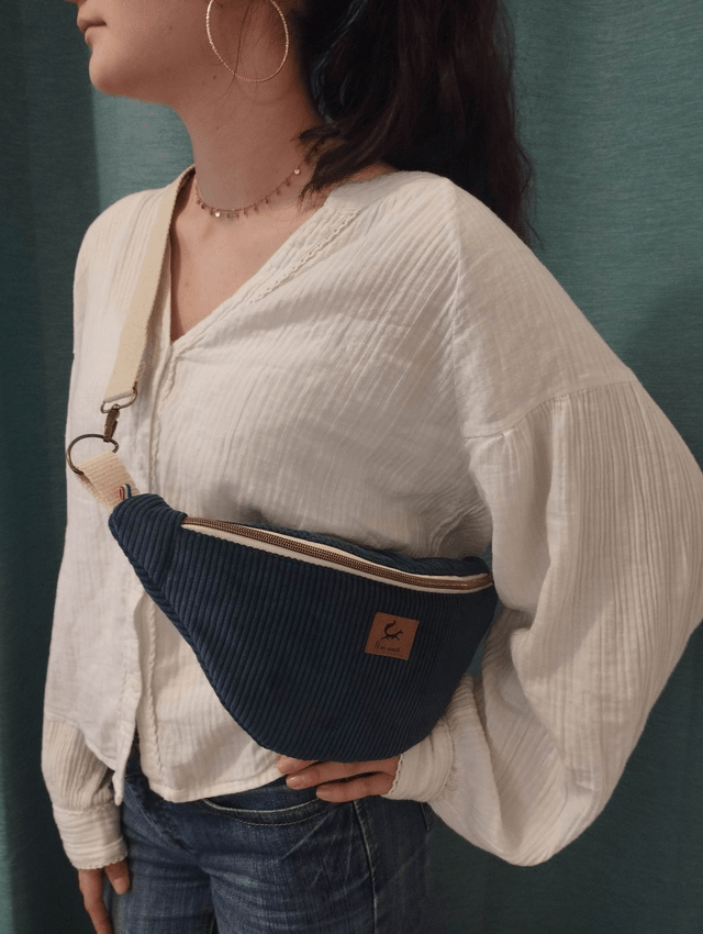Sac banane en velours côtelé - Bleu denim