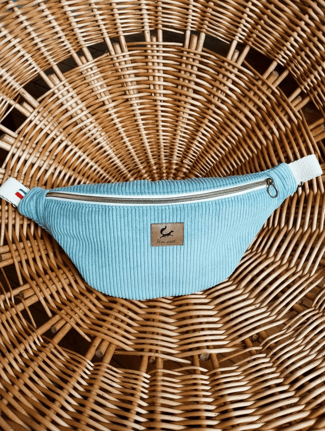 Sac banane en velours côtelé - Bleu ciel